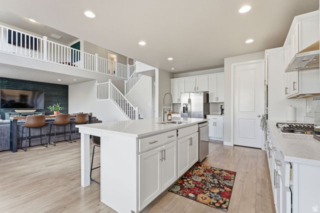 1140 W CANTLE DR, Bluffdale, UT 84065