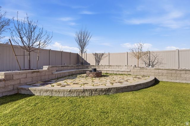 1140 W CANTLE DR, Bluffdale, UT 84065