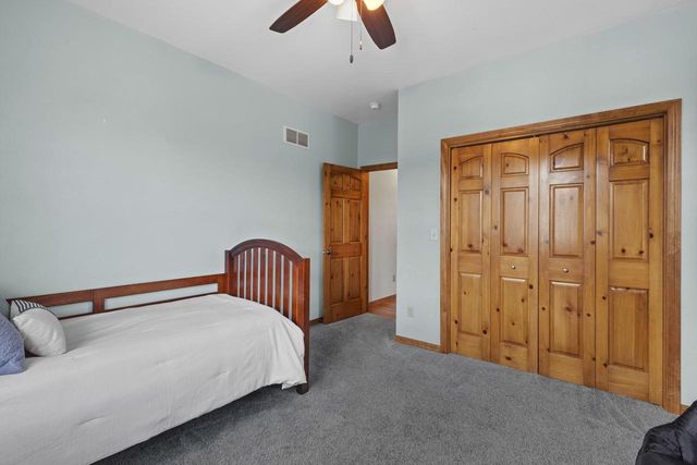 8464 COUNTY ROAD S, Pulaski, WI 54162