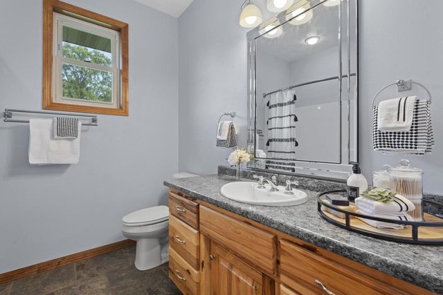 8464 COUNTY ROAD S, Pulaski, WI 54162