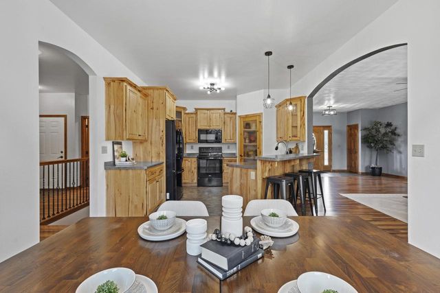 8464 COUNTY ROAD S, Pulaski, WI 54162