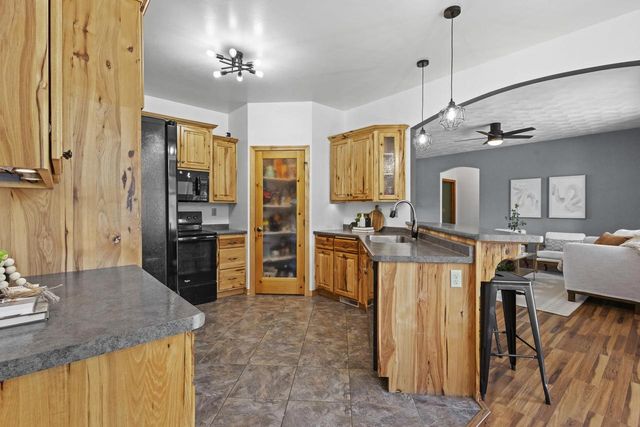 8464 COUNTY ROAD S, Pulaski, WI 54162