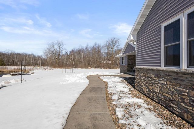8464 COUNTY ROAD S, Pulaski, WI 54162