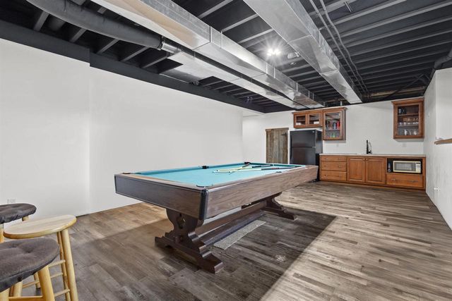 8464 COUNTY ROAD S, Pulaski, WI 54162