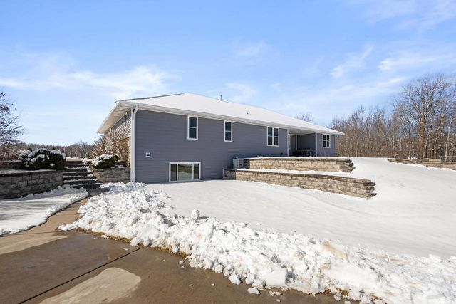 8464 COUNTY ROAD S, Pulaski, WI 54162