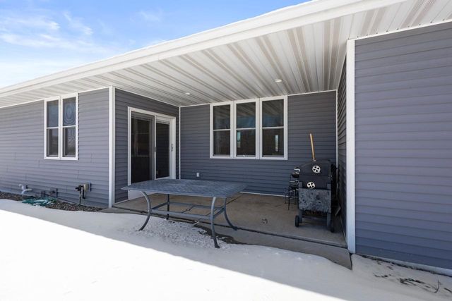 8464 COUNTY ROAD S, Pulaski, WI 54162