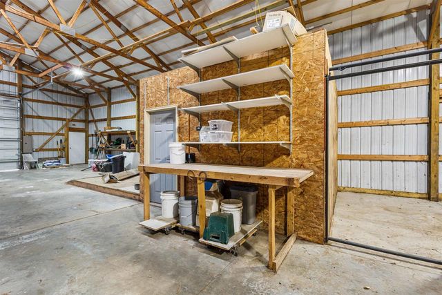 8464 COUNTY ROAD S, Pulaski, WI 54162