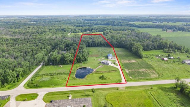 8464 COUNTY ROAD S, Pulaski, WI 54162