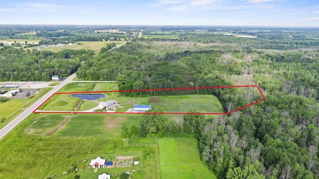 8464 COUNTY ROAD S, Pulaski, WI 54162