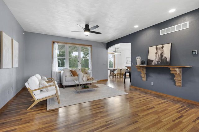 8464 COUNTY ROAD S, Pulaski, WI 54162