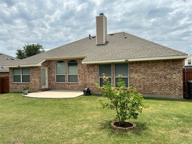 2717 Foxpoint Trail, Arlington, TX 76017