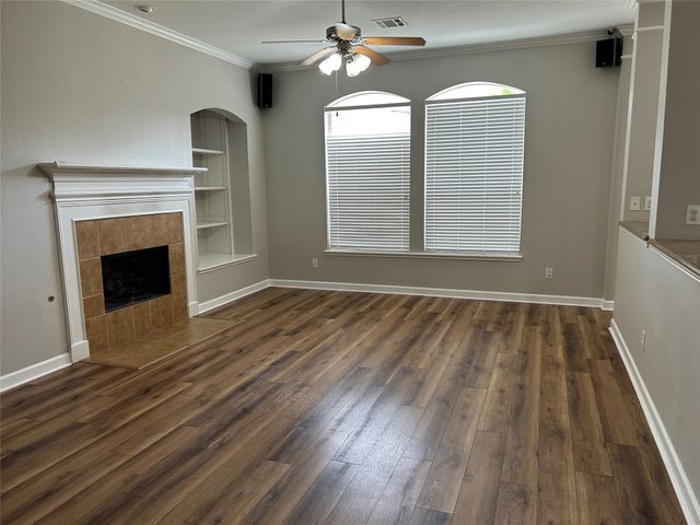 2717 Foxpoint Trail, Arlington, TX 76017