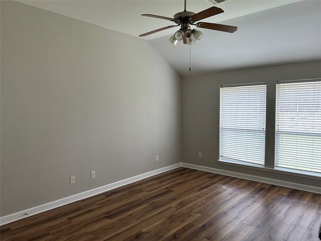 2717 Foxpoint Trail, Arlington, TX 76017