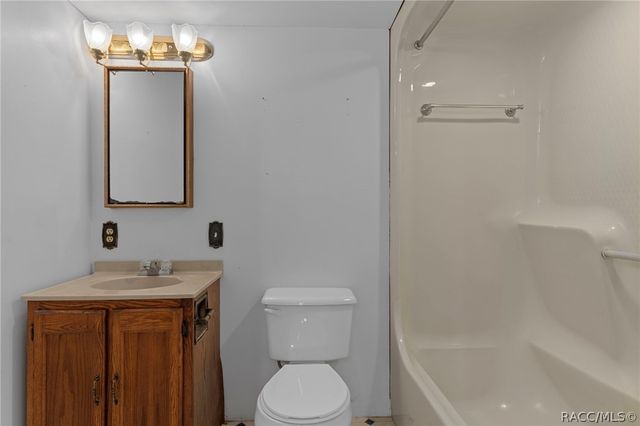 2011 N Twig Point, Inverness, FL 34453