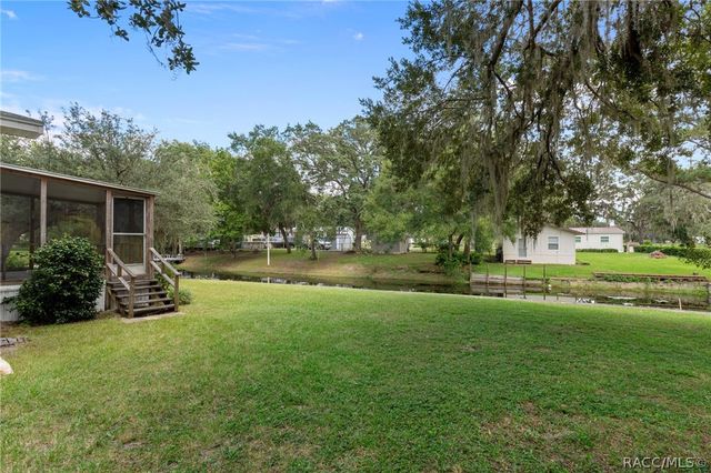 2011 N Twig Point, Inverness, FL 34453