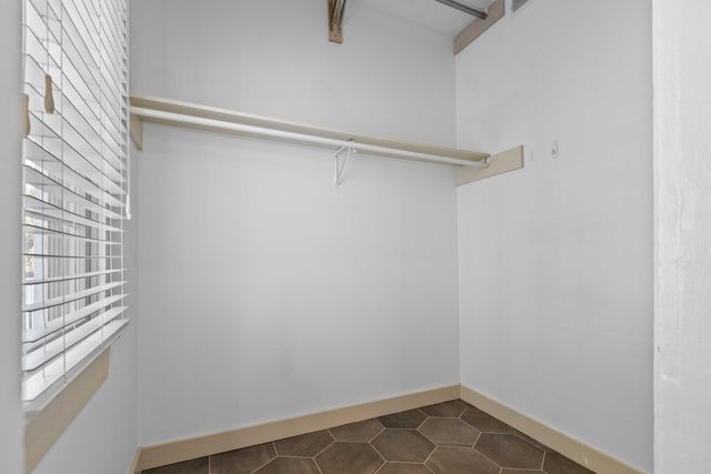 35 Society Street E, Charleston, SC 29401