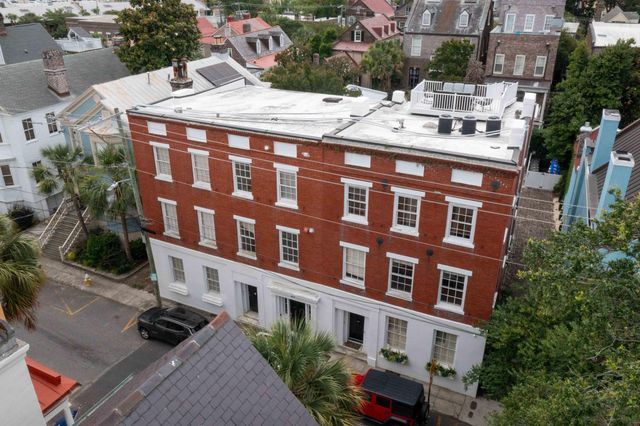 35 Society Street E, Charleston, SC 29401