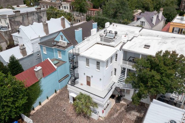 35 Society Street E, Charleston, SC 29401