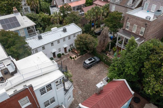35 Society Street E, Charleston, SC 29401