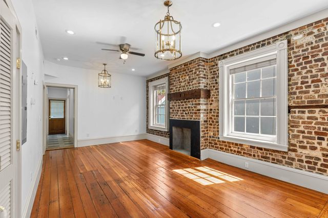 35 Society Street E, Charleston, SC 29401
