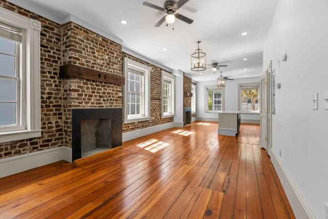 35 Society Street E, Charleston, SC 29401