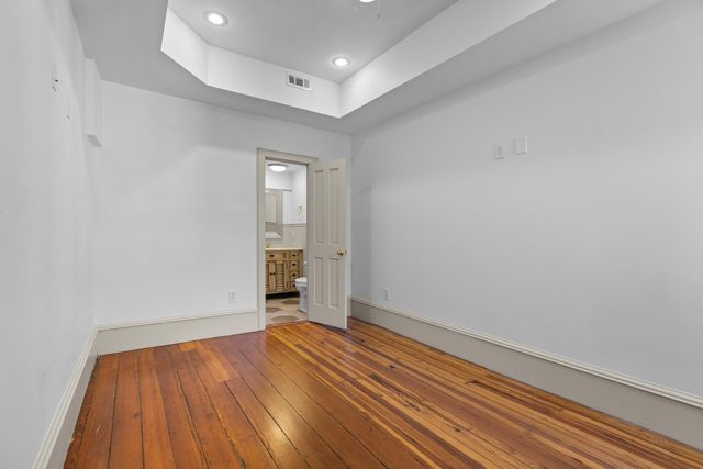 35 Society Street E, Charleston, SC 29401