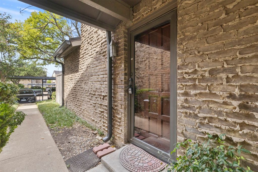 333 Melrose Drive 27C, Richardson, TX 75080