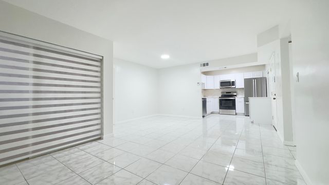 20015 NE 3RD Court 1, Miami, FL 33179