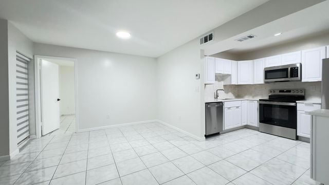 20015 NE 3RD Court 1, Miami, FL 33179