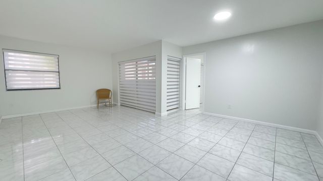 20015 NE 3RD Court 1, Miami, FL 33179