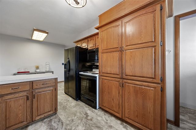 109 Evelyn Drive SW, Cedar Rapids, IA 52404