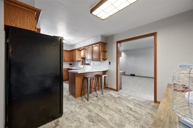 109 Evelyn Drive SW, Cedar Rapids, IA 52404