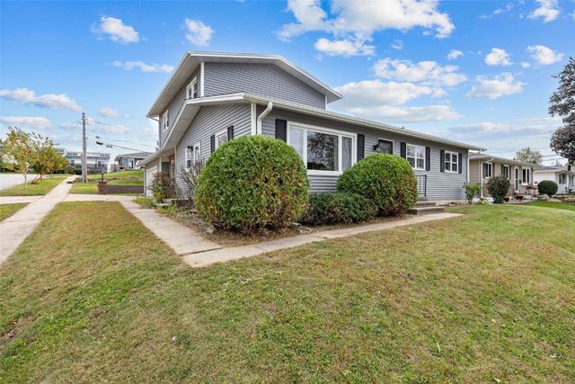 109 Evelyn Drive SW, Cedar Rapids, IA 52404