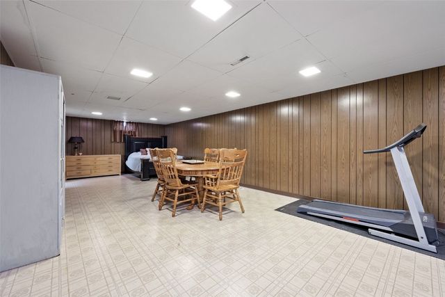 109 Evelyn Drive SW, Cedar Rapids, IA 52404