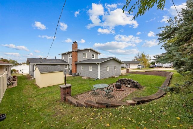 109 Evelyn Drive SW, Cedar Rapids, IA 52404