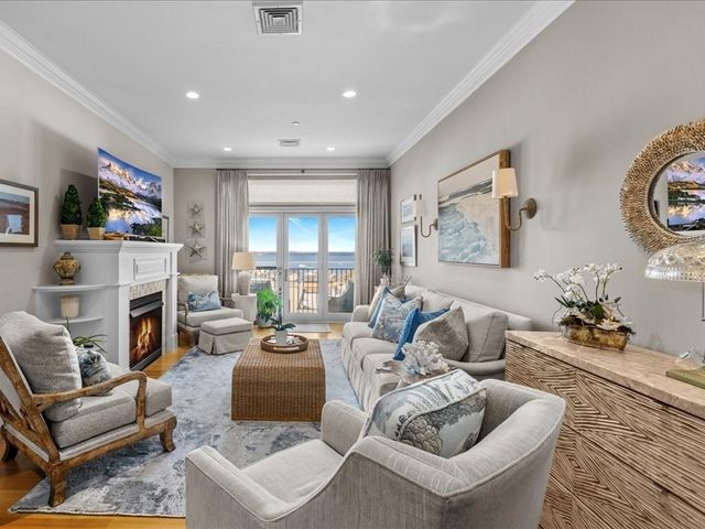 7 Russell Street 303, Plymouth, MA 02360