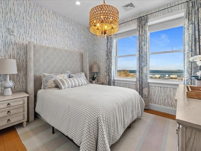 7 Russell Street 303, Plymouth, MA 02360