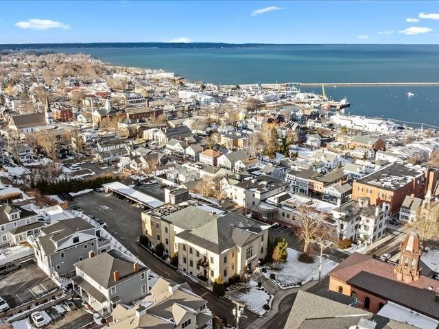 7 Russell Street 303, Plymouth, MA 02360