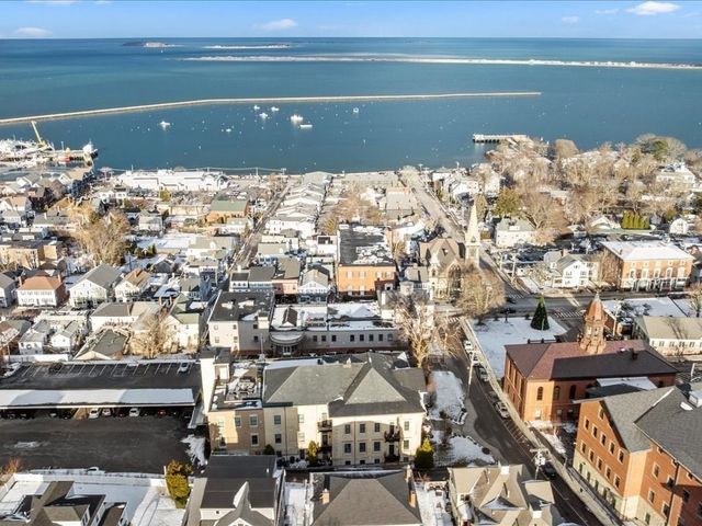 7 Russell Street 303, Plymouth, MA 02360