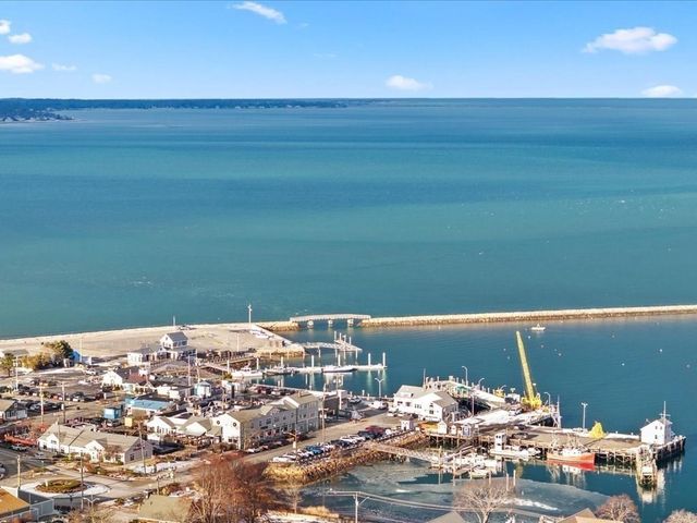 7 Russell Street 303, Plymouth, MA 02360