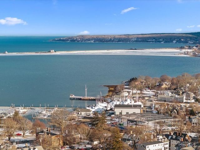 7 Russell Street 303, Plymouth, MA 02360