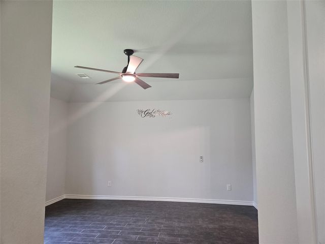 2833 Bretton Woods Drive, Conroe, TX 77301