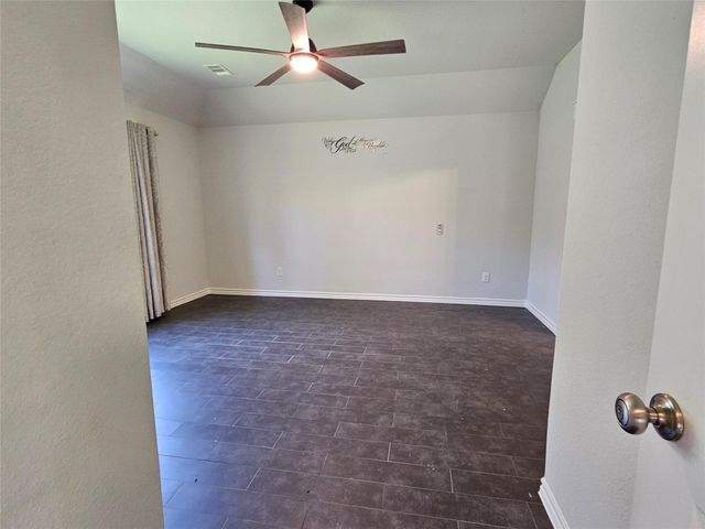 2833 Bretton Woods Drive, Conroe, TX 77301