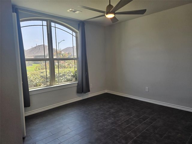 2833 Bretton Woods Drive, Conroe, TX 77301