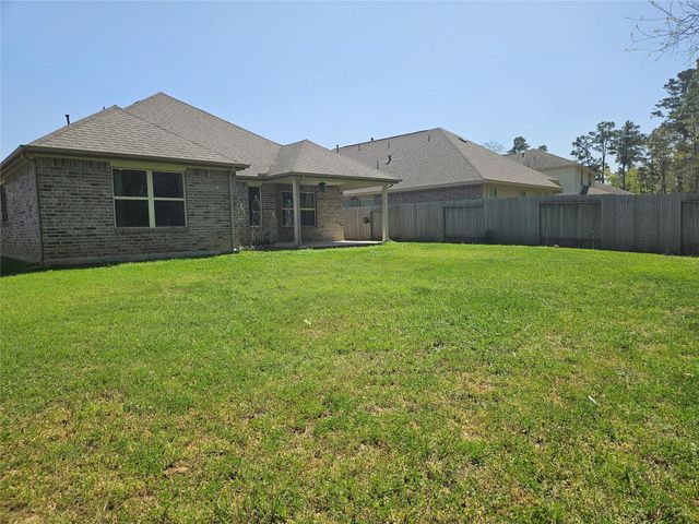 2833 Bretton Woods Drive, Conroe, TX 77301