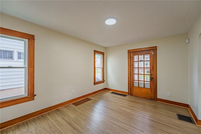 258 E Siebenthaler Avenue, Dayton, OH 45405