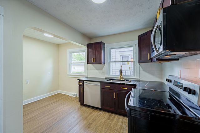 258 E Siebenthaler Avenue, Dayton, OH 45405