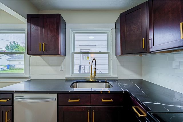 258 E Siebenthaler Avenue, Dayton, OH 45405