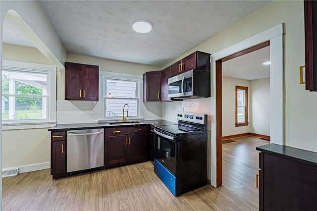 258 E Siebenthaler Avenue, Dayton, OH 45405