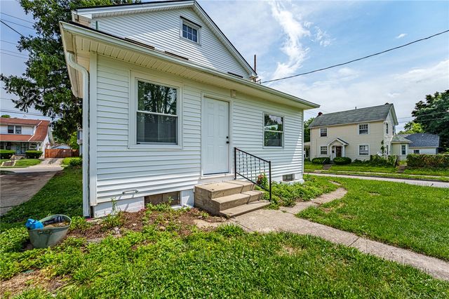258 E Siebenthaler Avenue, Dayton, OH 45405